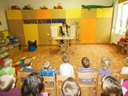 Radujme se, veselme se - divadlo ve školce